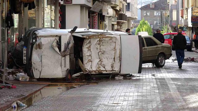 Havza'da sel felaketinin boyutu gün ağarınca ortaya çıktı