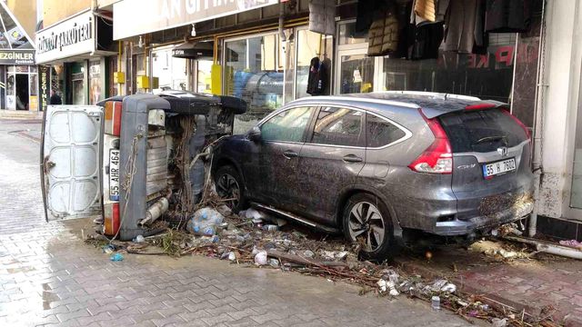 Havza'da sel felaketinin boyutu gün ağarınca ortaya çıktı