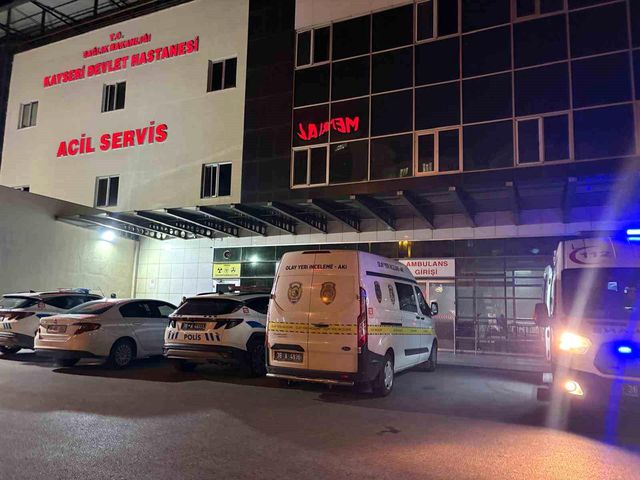 Kayınbaba kızıyla boşanma aşamasındaki damadını vurdu: 2'si ağır, 3 yaralı