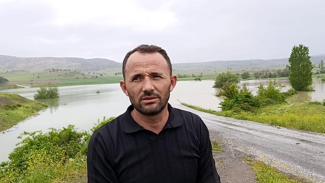 Böylesi görülmedi! Yağışlar sonrası köyün kara ile bağlantısı kesildi