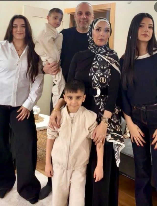 5 kişilik aile yan yana toprağa verildi! Muhtarın sözleri kahretti: Çocuklar paramparça olmuş