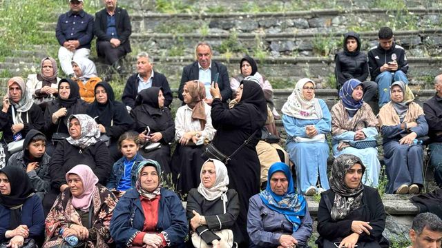 İstanbul’un Fethi'nin 573. yıl dönümü Fetih Mescidi'nde kutladı