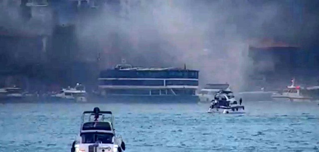 Bebek Sahili'nde teknede çıkan yangın söndürüldü