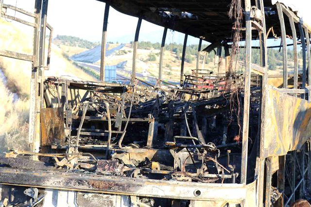 Denizli-Aydın Otoyolu'nda Otobüs Kazası: 8 Ölü, 33 Yaralı