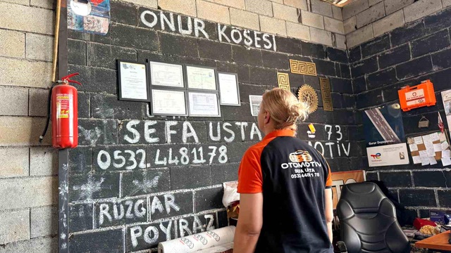 Yemek bırakmak için kocasının araç tamir atölyesine geldi, motor ustası oldu