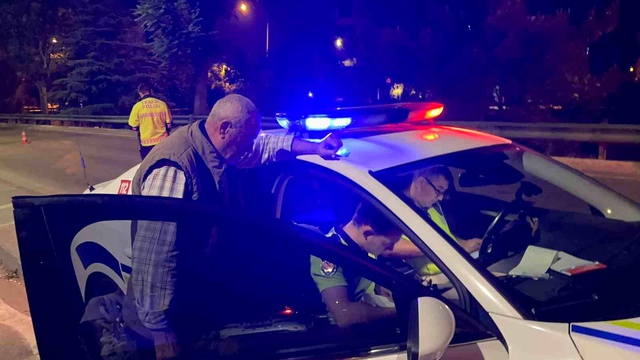 Alkollü sürücüden 'yandık' sitemi