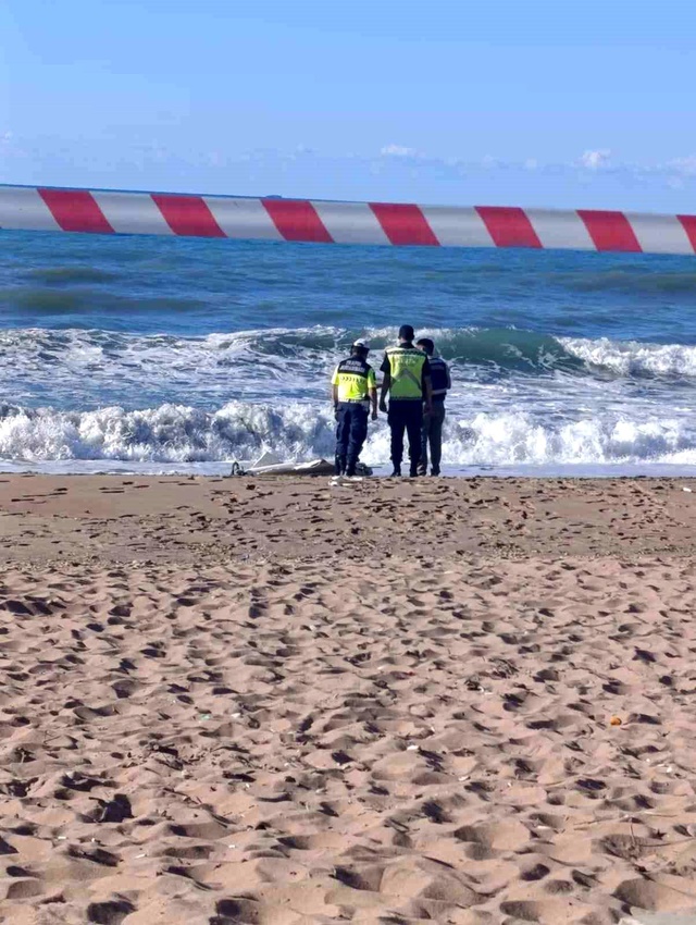 Bartın'da plaja mühimmat yüklü insansız hava aracı vurdu