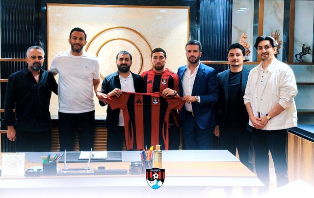 Orkun Kökçü'nün abisi <a class='keyword-sd' href='/turkiye/' title='Türkiye'>Türkiye</a>'ye transfer oldu! Yeni adresi bomba
