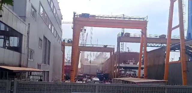 Tuzla'da Tersanede Yangın
