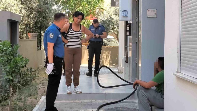 Annesiyle kumanda kavgasına girdi, odasını ateşe verdi
