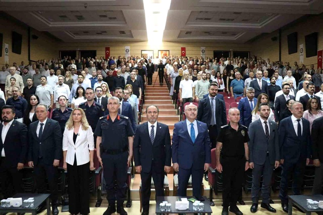 Validen kumar itirafı: Eşime bile mesaj geliyor, bağımlı yapacaklar