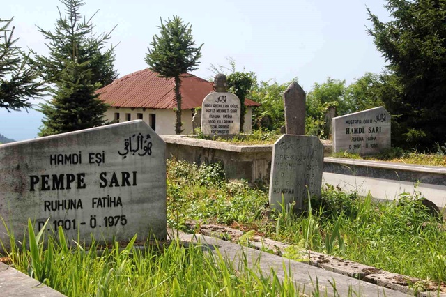 Karadeniz fıkrası gibi mahalle: Herkesin kimliğinde aynısı yazıyor