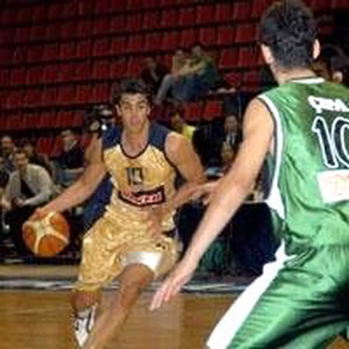 Fenerbahçe\'ye Daçka Şoku: 74-82