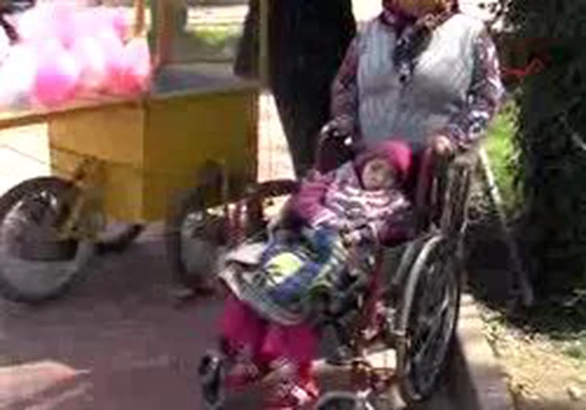 Nadide Hayırseverlerin İlgisini Bekliyor