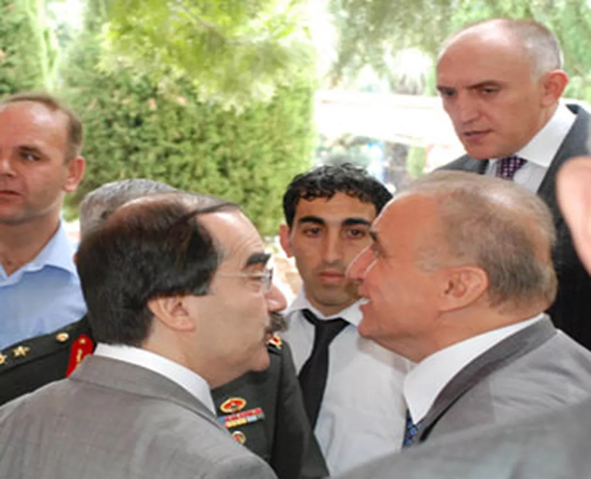 Aydın\'da Bayram Buzları Eritti