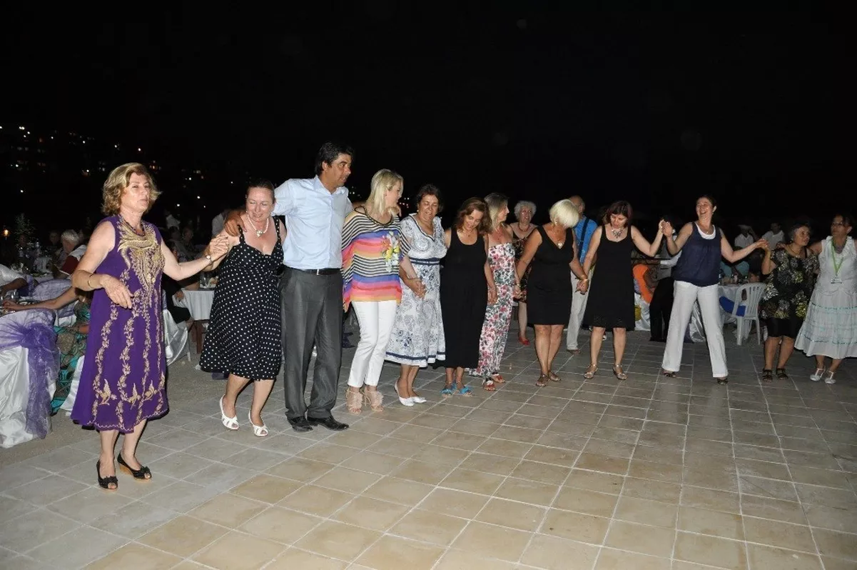 Foça\'da Türk-Yunan Gecesi