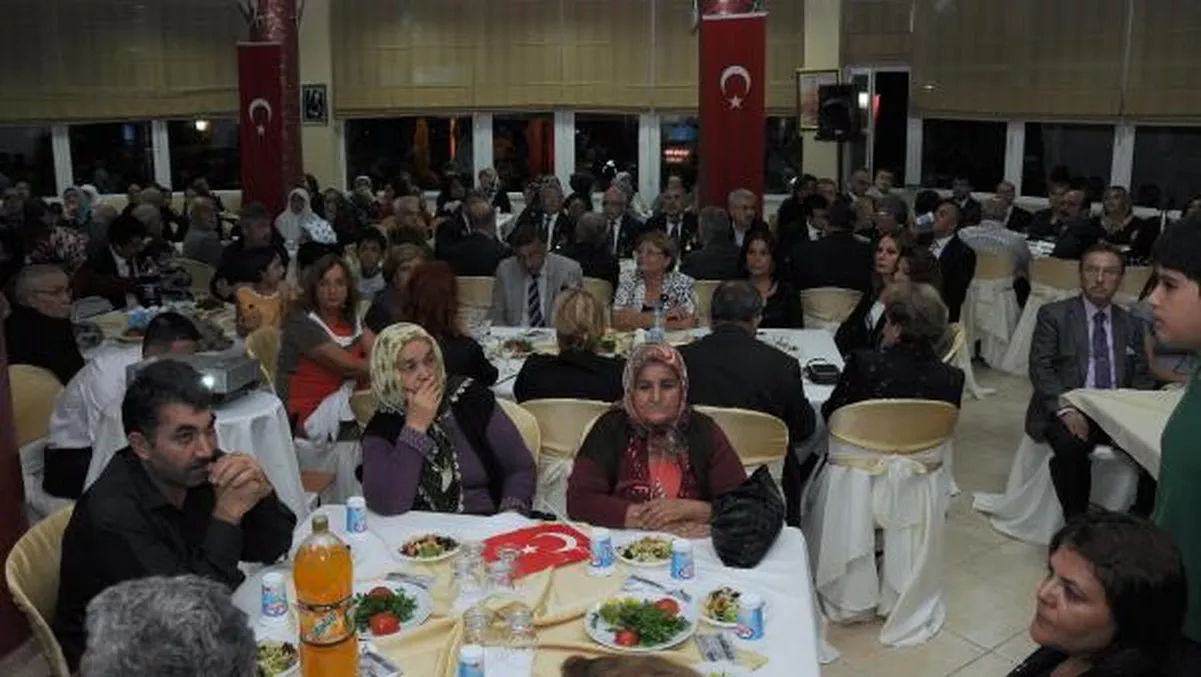 \'Kucaklaşma Öyle Değil, Böyle Olur\'