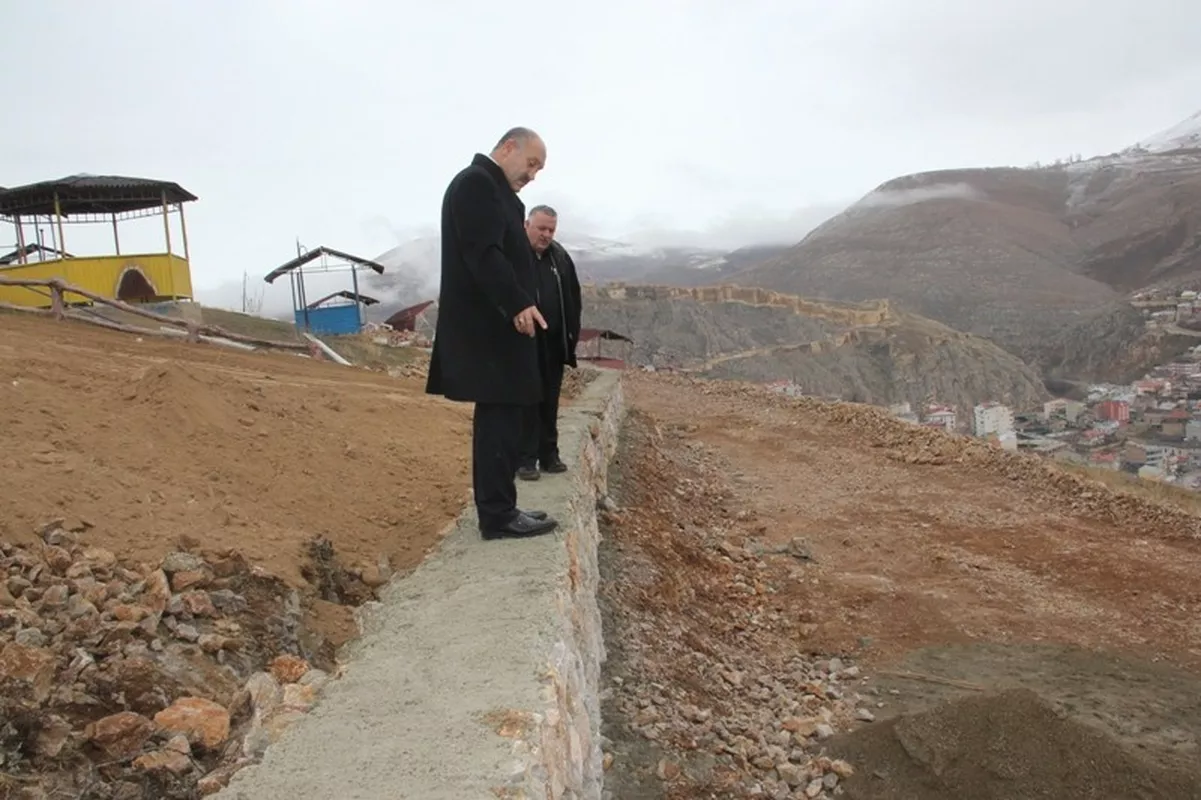 "Bayburt Şehitliği" Çalışmaları Başladı…