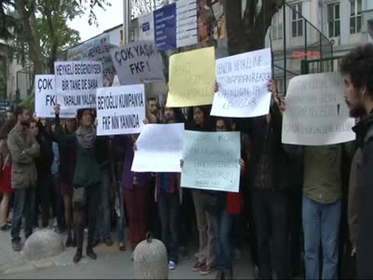 Msgsü Önünde Deniz Gezmiş Heykeli Eylemi