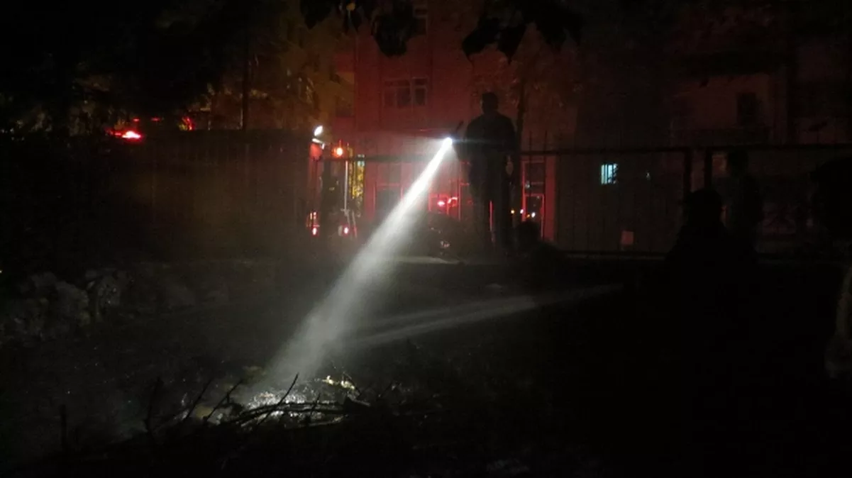 Devlet Hastanesi Bahçesinde Yangın