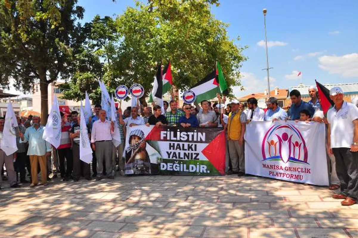 Manisa\'da İsrail Protestosu
