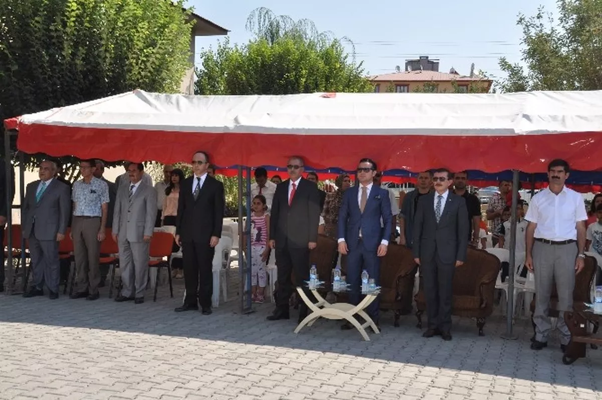 Iğdır\'da İlk Ders Zili Çaldı