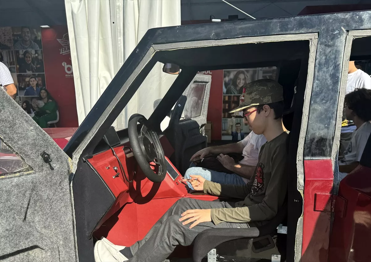 Lyra Elektrikli Araç TEKNOFEST\'te Tanıtıldı