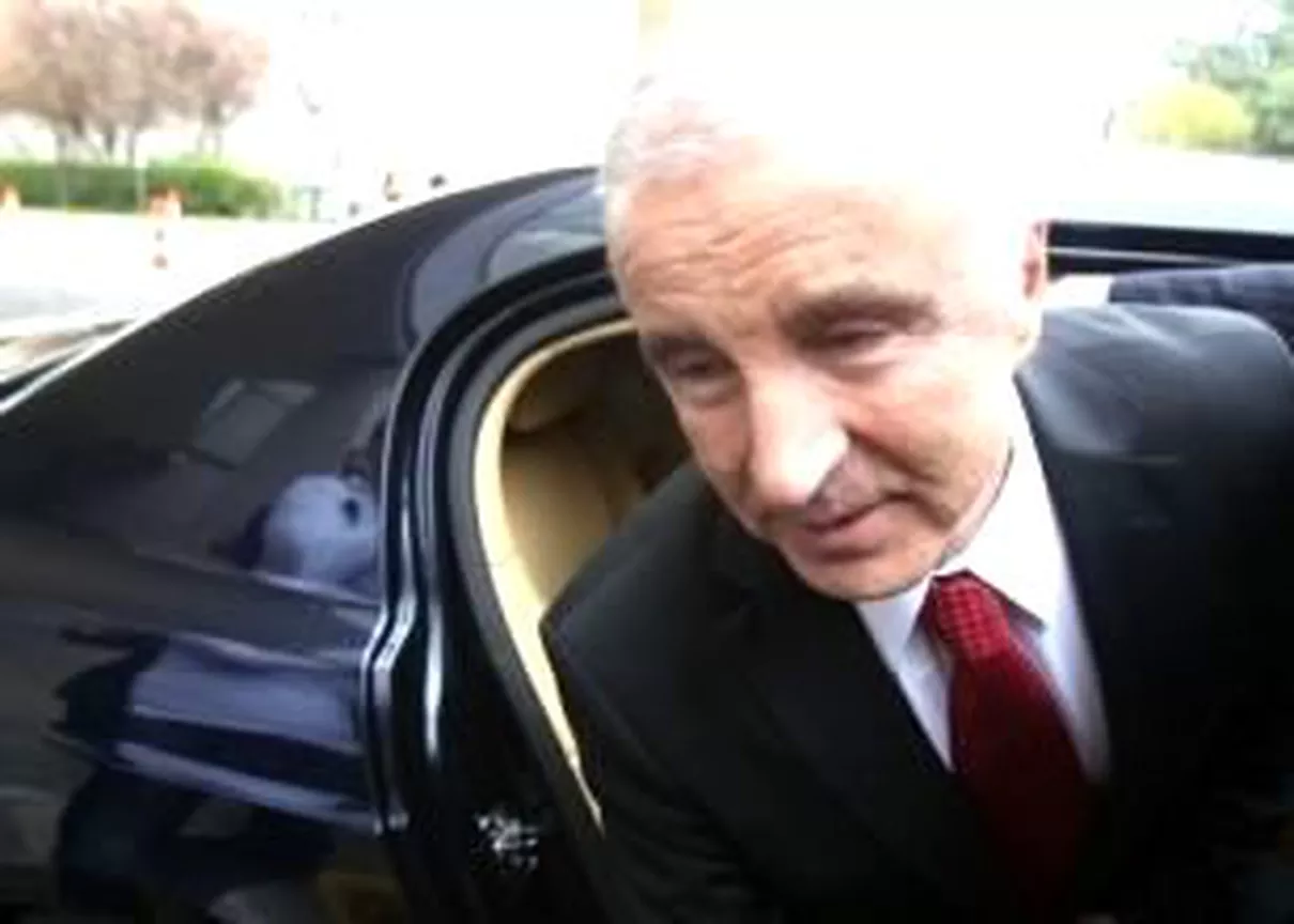 "İmparator \'Sir\' Olacak!"