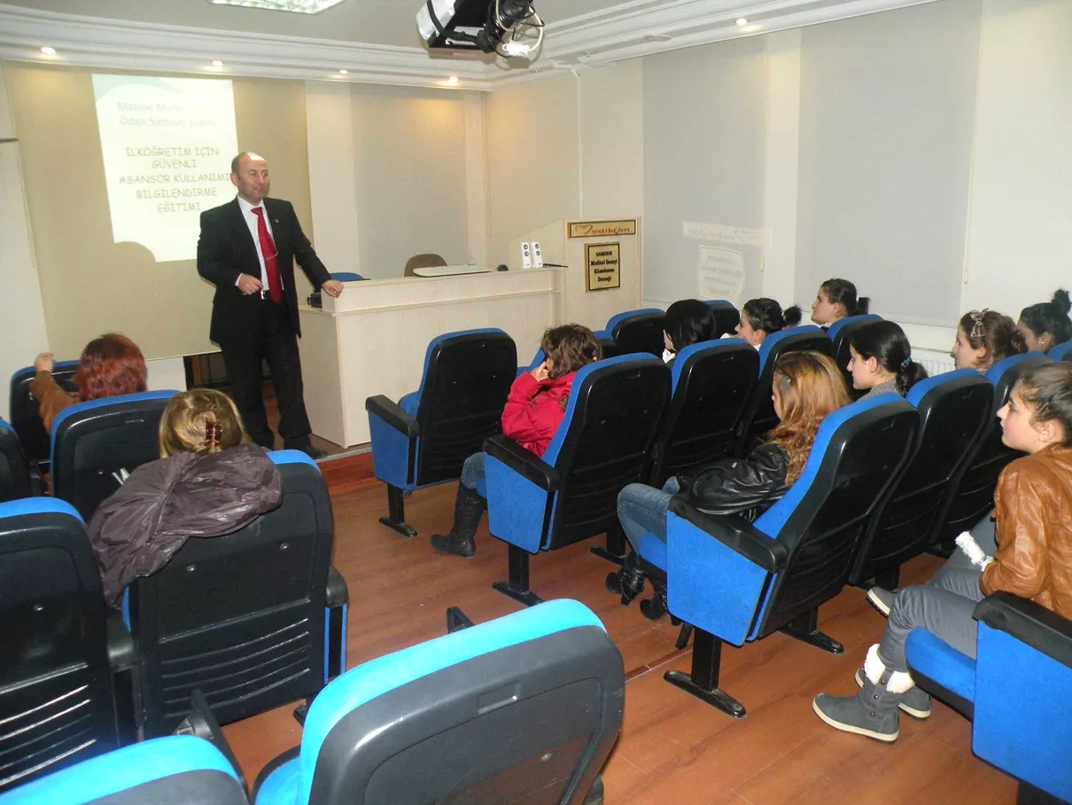 \'Mühendis Amca\' Eğitimlere Devam Ediyor