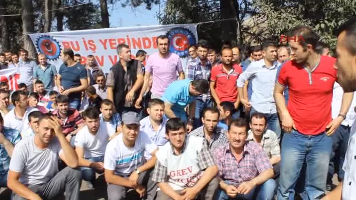 Tunçbilek\'te Kömür İşçileri Grevde
