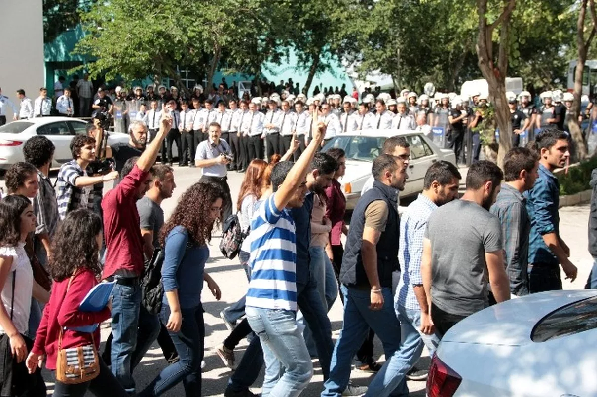 Çukurova Üniversitesinde Kobani Eylemi