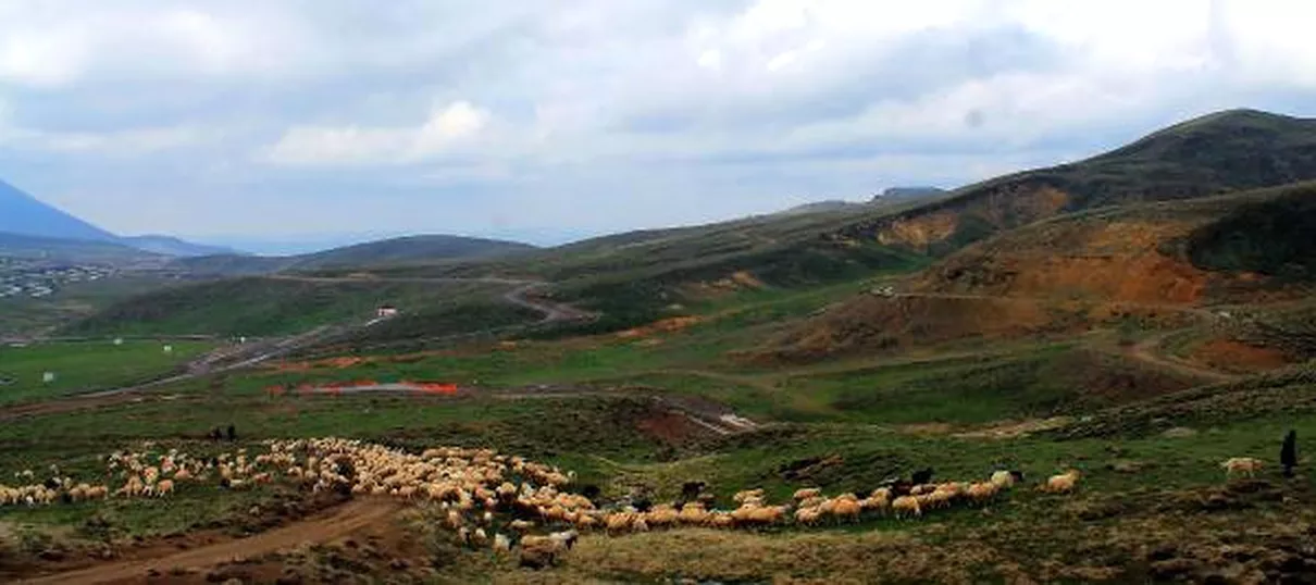 Erciyes\'e Göç Başladı