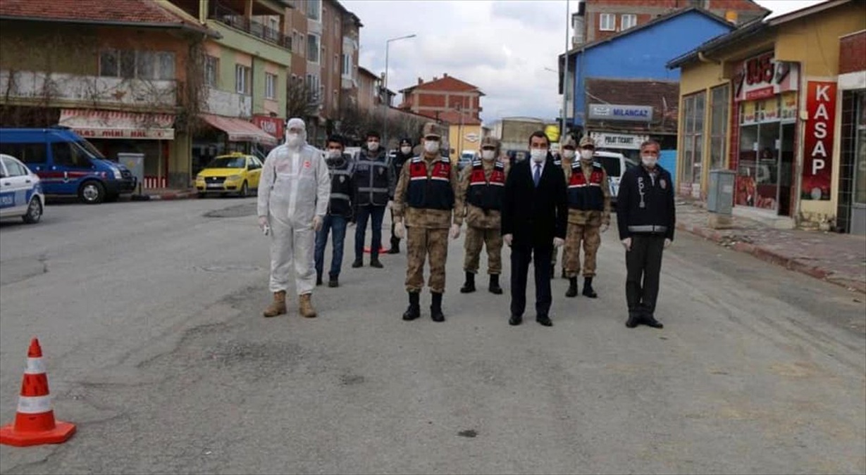 Ulaş ilçesinde ateş ölçerle kontroller başladı