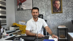 İzmirde şeker yutan 2,5 yaşındaki çocuğa muhtar müdahalesi! Heimlich manevrası hayat kurtardı