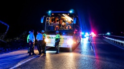 Manisada otobüs kazası: 18 kişi yaralandı
