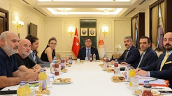 Depremde yakınlarını kaybeden ailelerle önemli görüşme! Adalet Bakanlığı harekete geçti