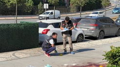 Alt kata su sızdı, kavga parkta patladı: 1’i ağır 3 yaralı