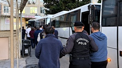 Çağrı merkezi operasyonunda gözaltına alınan 191 şüpheli sağlık kontrolünden geçti