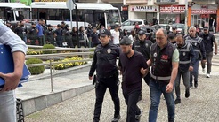 Kendilerini noter görevlisi diye tanıttılar! 55 ilde araç sahiplerini kandıran şebekeye 15 tutuklama