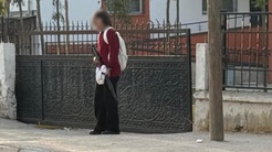 Okula pompalıyla gelen kız öğrencinin fotoğrafı ortaya çıktı