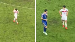Sinirli şekilde soyunma odasına giden Arda Güleri şaşırtan istek! Rakip oyuncuyu kırmadı