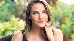 Alina Bozdan karnı burnunda yeni pozlar! Kızını kucağına almak için gün sayıyor