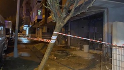 Küçükçekmecede yürüyüşe çıkan köpek elektrik akımıyla öldü, ona dokunan sahibi yaralandı