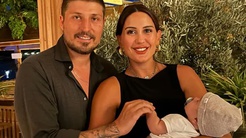 Aylarca kurtulmaya çalışmıştı! Sahra Işık sonunda soyadını değiştirdi