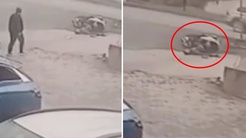Alkollü motosikletli ters yönde ilerlerken böyle düştü! Durumu ağır