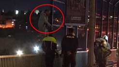 Haliç Köprüsü’nde intihar girişiminde bulunan şahıs 2 saatte ikna edildi