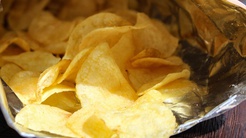 Ülkenin 54 yıllık ünlü cips markası iflas etti