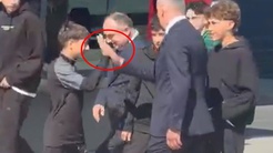 Kritik toplantı öncesi Hacıosmanoğlunun keyfi yerinde! Çocuklarla fotoğraf çektirdi