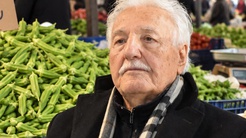 Dört dönem bakanlık yapan Ali Naili Erdem, 1 kilo bamya alamadı