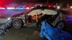 Bingölde otomobil bariyere çarptı: 2 ölü, 2 yaralı